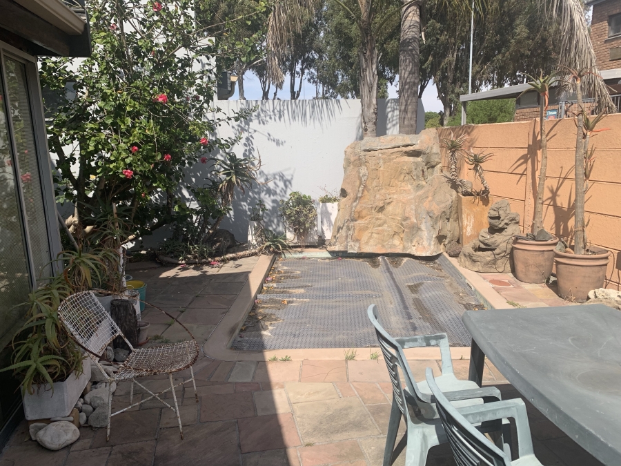 3 Bedroom Property for Sale in Table View Western Cape